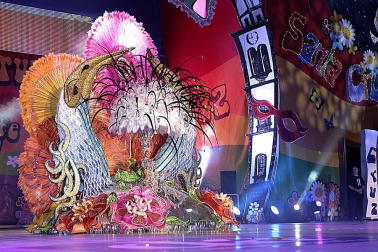 Varias imágenes del Carnaval de Santa Cruz de Tenerife 2012