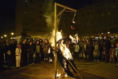 La localidad ha celebrado sus carnavales que han finalizado con la quema de Jacobo de Licras en la Plaza Consistorial de la localidad.