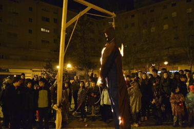 La localidad ha celebrado sus carnavales que han finalizado con la quema de Jacobo de Licras en la Plaza Consistorial de la localidad.