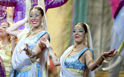 Participación de las chirigotas, comparsas, cuartetos y coros participantes en el Concurso Oficial de Agrupaciones Carnavalescas de la localidad andaluza de Cádiz.