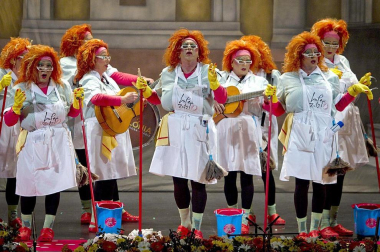 Participación de las chirigotas, comparsas, cuartetos y coros participantes en el Concurso Oficial de Agrupaciones Carnavalescas de la localidad andaluza de Cádiz.