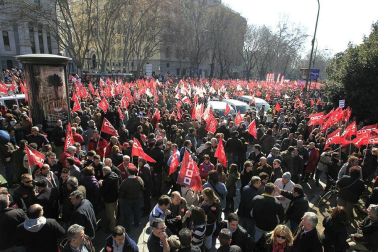 Movilizaciones convocadas por UGT y CCOO en las principales ciudades españolas como protesta y rechazo a la reforma laboral aprobada por el Gobierno de Rajoy.