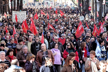 Movilizaciones convocadas por UGT y CCOO en las principales ciudades españolas como protesta y rechazo a la reforma laboral aprobada por el Gobierno de Rajoy.