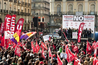 Movilizaciones convocadas por UGT y CCOO en las principales ciudades españolas como protesta y rechazo a la reforma laboral aprobada por el Gobierno de Rajoy.