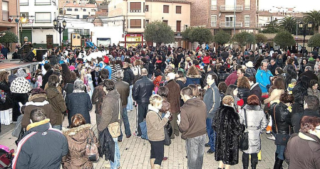 Ambiente y disfraces en los Carnavales de San Adrián 2012.