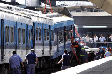 Imágenes tomadas tras al accidente ferroviario de Buenos Aires de este miércoles 22 de febrero