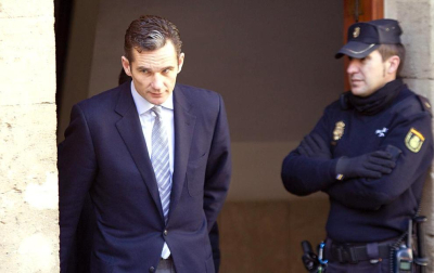 Varias imágenes de la llegada de Urdangarín a los juzgados de Palma