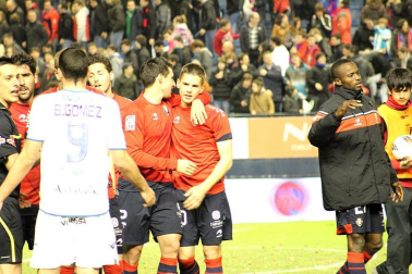 Imágenes del partido entre Osasuna y Granada en el Reyno