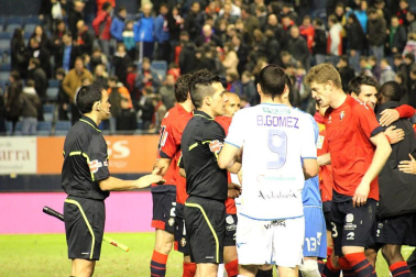 Imágenes del partido entre Osasuna y Granada en el Reyno