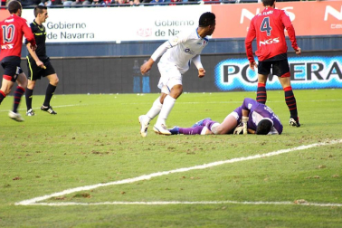 Imágenes del partido entre Osasuna y Granada en el Reyno