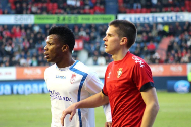 Imágenes del partido entre Osasuna y Granada en el Reyno