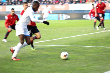 Imágenes del partido entre Osasuna y Granada en el Reyno