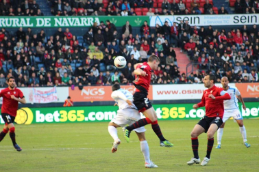Imágenes del partido entre Osasuna y Granada en el Reyno