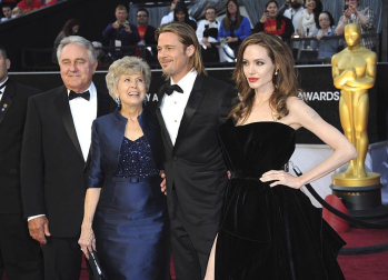 Momentos estelares de la ceremonia de entrega de la 84 edición de los Premios Oscar de Hollywood y todos los ganadores con sus estatuillas.