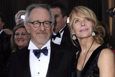 Ambiente y desfile de nominados, famosos, actores, actrices y gente que acude a la 84 edición de la entrega de los Premios Oscar de Hollywood en su 84 edición.