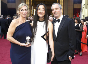 Ambiente y desfile de nominados, famosos, actores, actrices y gente que acude a la 84 edición de la entrega de los Premios Oscar de Hollywood en su 84 edición.