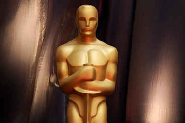 Ambiente y desfile de nominados, famosos, actores, actrices y gente que acude a la 84 edición de la entrega de los Premios Oscar de Hollywood en su 84 edición.
