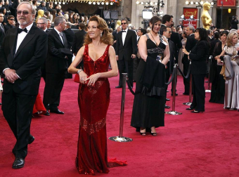 Ambiente y desfile de nominados, famosos, actores, actrices y gente que acude a la 84 edición de la entrega de los Premios Oscar de Hollywood en su 84 edición.