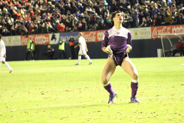 Imágenes del partido entre Osasuna y Granada en el Reyno