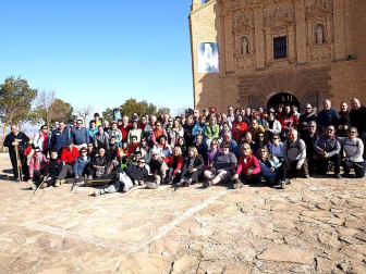 Imágenes de los peregrinos que parten desde la Ribera hacia Javier