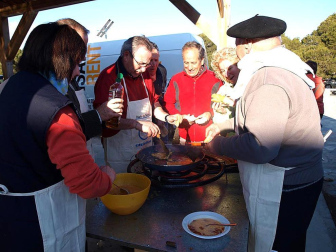 Imágenes de los peregrinos que parten desde la Ribera hacia Javier
