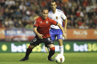Imágenes del partido entre Osasuna y el Zaragoza, en el que los rojillos se impusieron 3-0 durante la novena jornada del Fútbol de Primera División.