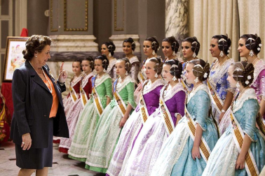 Varias imágenes de las fallas de Valencia