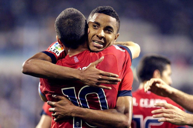 Imágen del partido entre Zaragoza y Osasuna jugado en la Romareda