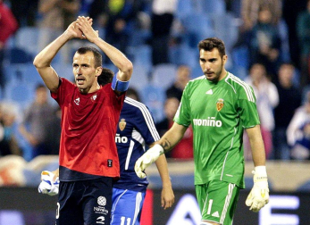 Imágen del partido entre Zaragoza y Osasuna jugado en la Romareda