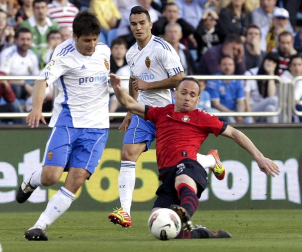 Imágen del partido entre Zaragoza y Osasuna jugado en la Romareda