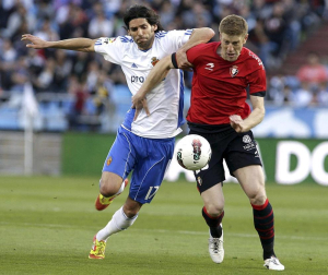 Imágen del partido entre Zaragoza y Osasuna jugado en la Romareda
