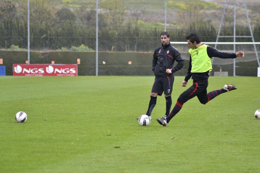 Imágenes del entrenamiento de Osasuna en Tajonar