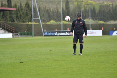 Imágenes del entrenamiento de Osasuna en Tajonar