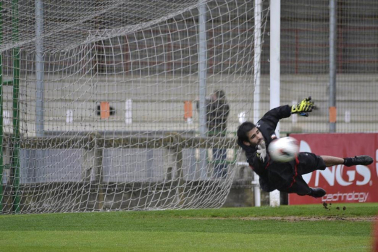 Imágenes del entrenamiento de Osasuna en Tajonar