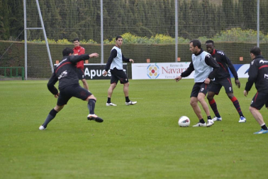 Imágenes del entrenamiento de Osasuna en Tajonar