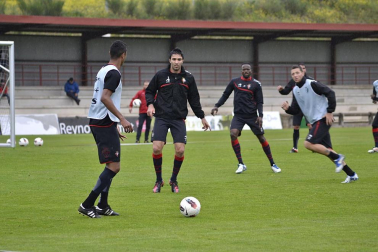 Imágenes del entrenamiento de Osasuna en Tajonar