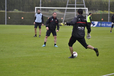 Imágenes del entrenamiento de Osasuna en Tajonar