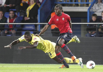 Imágenes del encuentro correspondiente a la 36ª jornada de la Liga BBVA de Primera División disputado en el estadio de El Madrigal entre Villarreal y Osasuna. El resultado final fue 1-1.