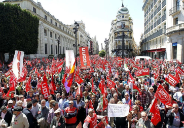 Imágenes de las concentraciones en las principales ciudades españolas, con motivo del Día del Trabajador