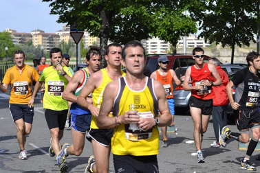 Imágenes de la Media Maratón que ha tenido lugar este domingo en Pamplona