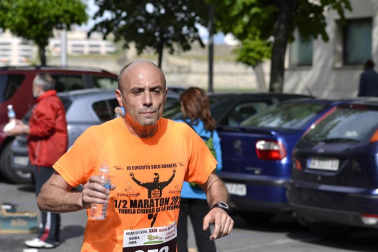 Imágenes de la Media Maratón que ha tenido lugar este domingo en Pamplona