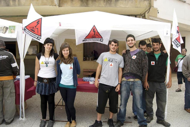La feria del Espárrago acogió el XXII Capítulo de su cofradía con 23 invitados y una apuesta clara por el producto en una fiesta multitudinaria