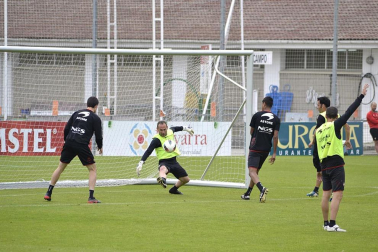 Imágenes del último entrenamiento de Osasuna en Tajonar
