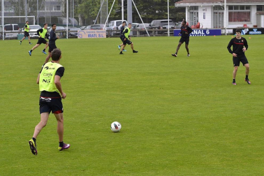 Imágenes del último entrenamiento de Osasuna en Tajonar