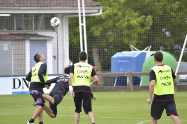 Imágenes del último entrenamiento de Osasuna en Tajonar