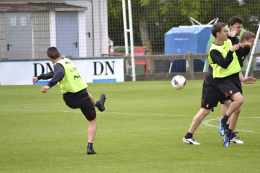 Imágenes del último entrenamiento de Osasuna en Tajonar