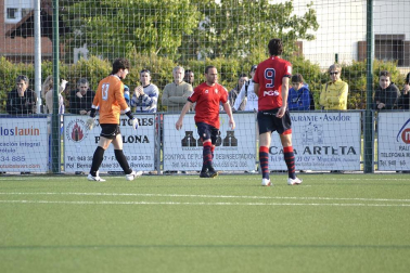 Osasuna ha logrado la victoria en la A.D. San Juan por 0-4 en un partido amistoso que se ha disputado para conmemorar el 50ª aniversario de la Agrupación.