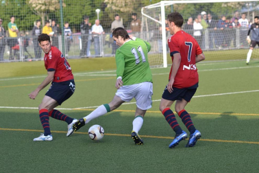 Osasuna ha logrado la victoria en la A.D. San Juan por 0-4 en un partido amistoso que se ha disputado para conmemorar el 50ª aniversario de la Agrupación.