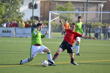 Osasuna ha logrado la victoria en la A.D. San Juan por 0-4 en un partido amistoso que se ha disputado para conmemorar el 50ª aniversario de la Agrupación.