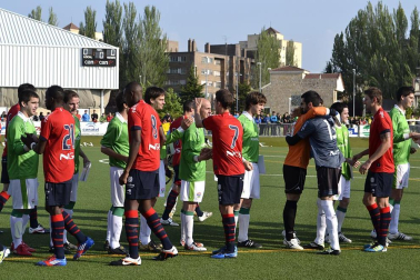 Osasuna ha logrado la victoria en la A.D. San Juan por 0-4 en un partido amistoso que se ha disputado para conmemorar el 50ª aniversario de la Agrupación.